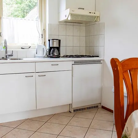 40 Op Recreatiepark De Wielen Apartment Sint Maarten