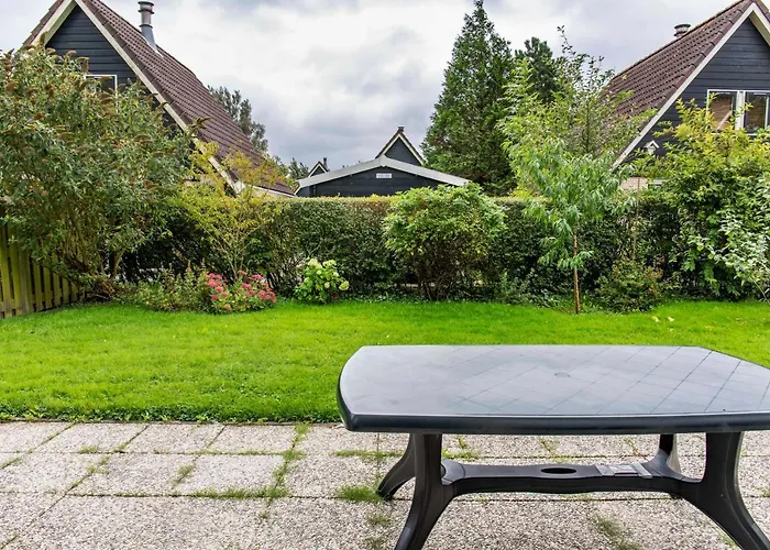 40 Op Recreatiepark De Wielen *