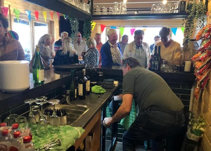 아파트 40 Op Recreatiepark De Wielen *