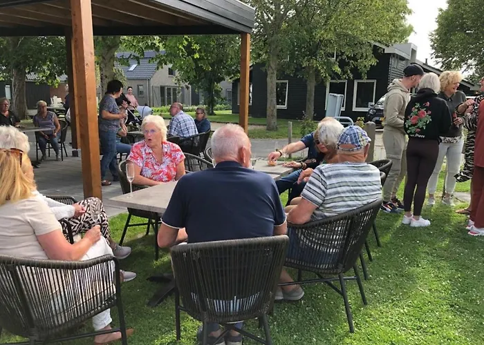 40 Op Recreatiepark De Wielen * 신트 마르턴