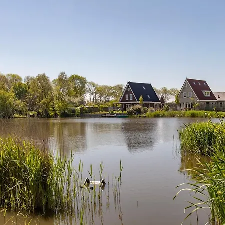 40 Op Recreatiepark De Wielen *