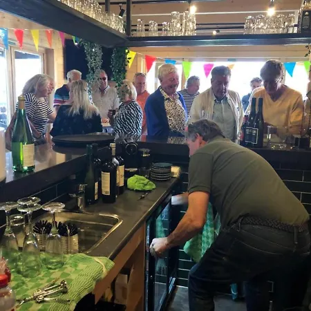 شقة 40 Op Recreatiepark De Wielen *