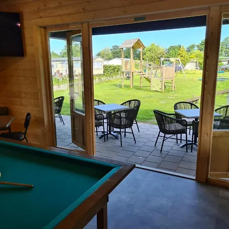 40 Op Recreatiepark De Wielen سينت مارتن